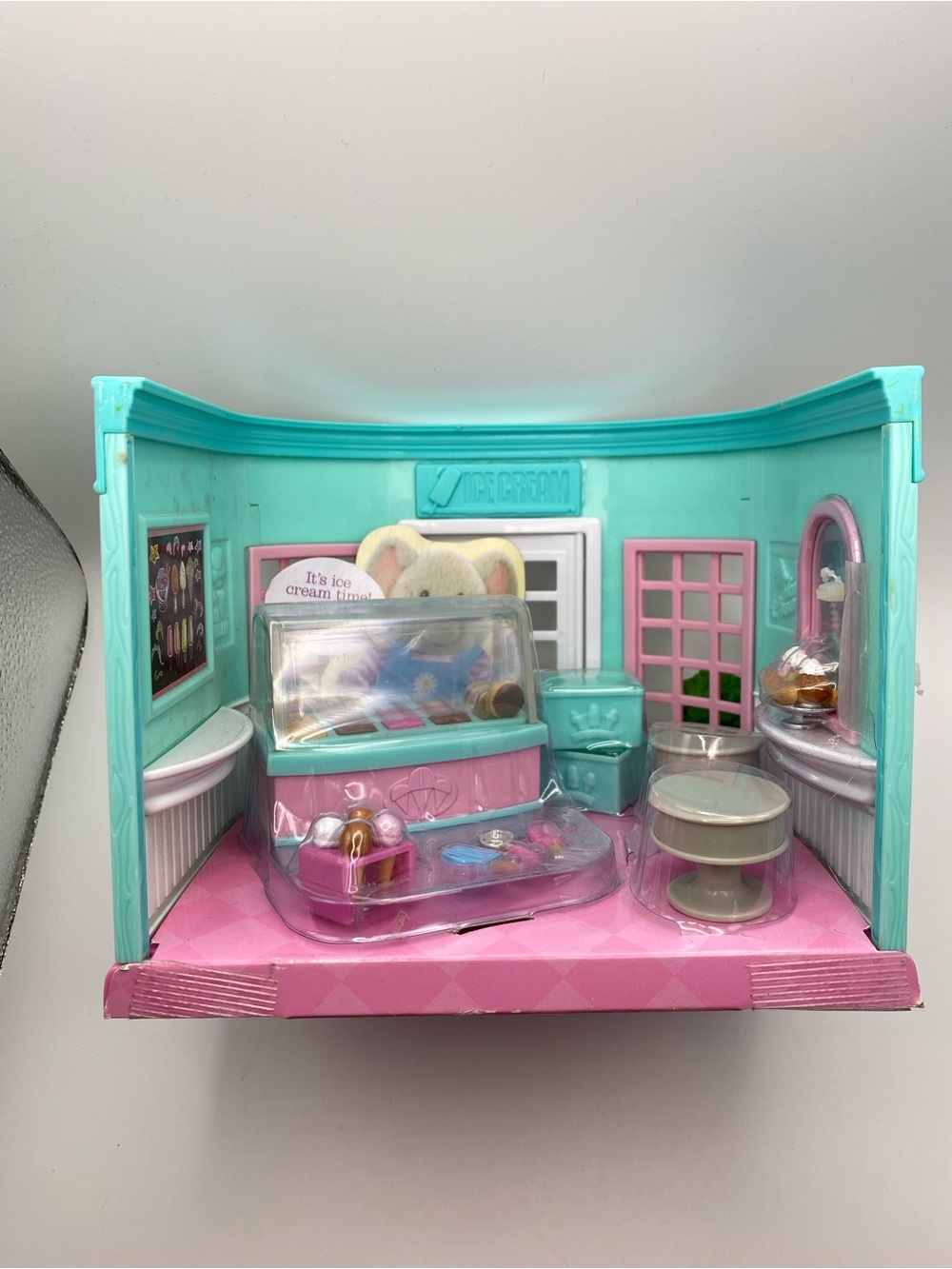 NEW Lil Li’l Woodzeez Scoops & Sprinkles Ice Cream Shop Playset  Play Cafe